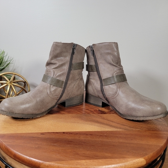 SO Stylish Taupe Ankle Boots Size 9 Vegan With Knit Accents - Picture 7 of 14